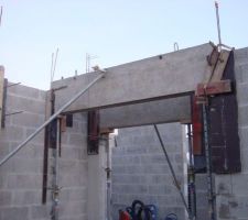 Coffrage de linteaux et pose de coffre tunelle,pose de poutre pr&eacute;fabriquer