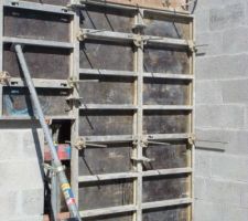 Coffrage de linteaux et pose de coffre tunelle,pose de poutre pr&eacute;fabriquer