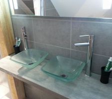 Salle d eau suite parentale. .